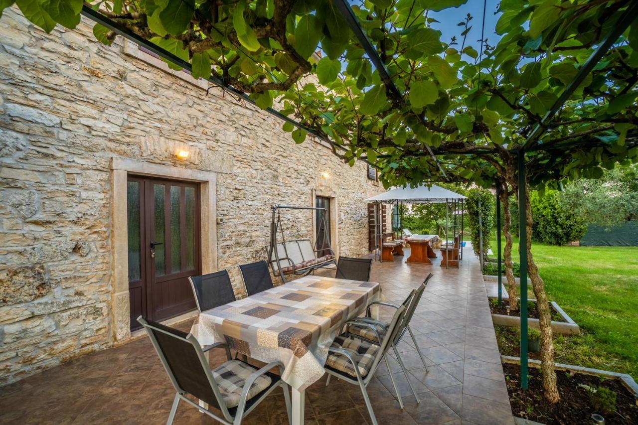 House Gracijela, Village Bulici Sajini Экстерьер фото