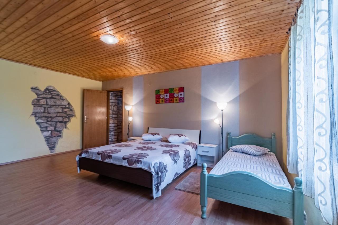 House Gracijela, Village Bulici Sajini Экстерьер фото