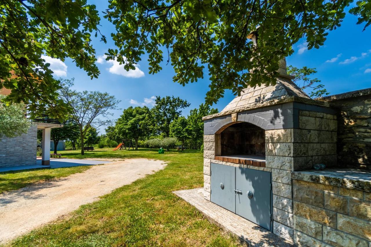 House Gracijela, Village Bulici Sajini Экстерьер фото