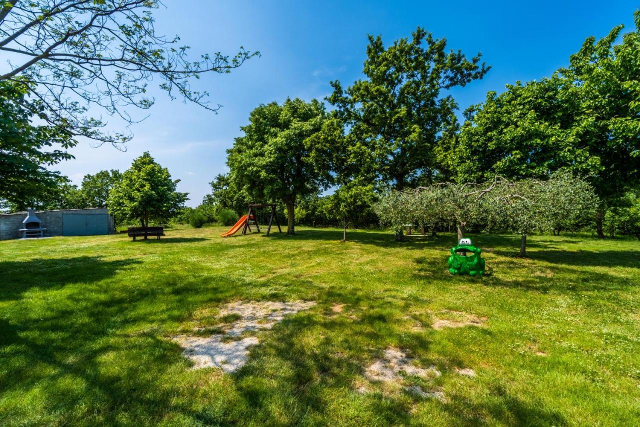 House Gracijela, Village Bulici Sajini Экстерьер фото